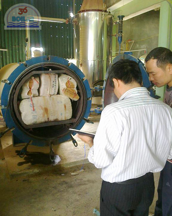 High pressure autoclave